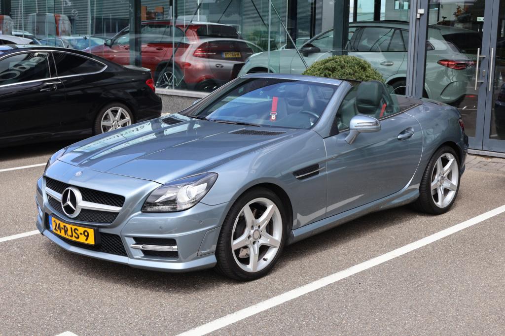 Mercedes-Benz SLK 200 amg line i airscarf i stoelverwarming i automaat i le