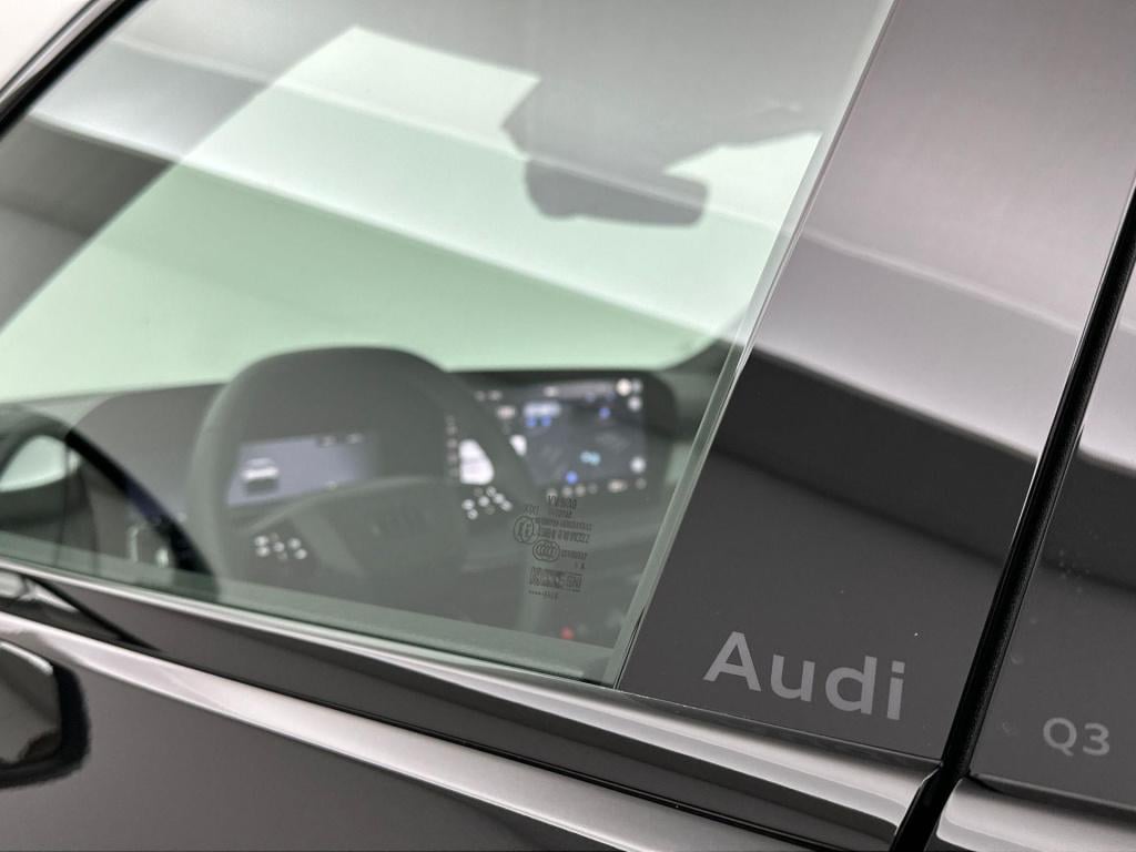 Audi Q3 s edition e-hybrid 272 pk trekhaak l leer l tech+