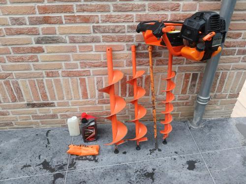 Benzine grondboor fxeb152