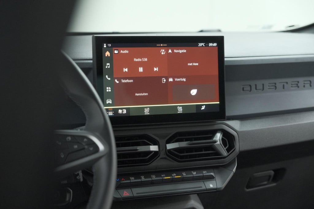 Dacia Duster mild hybrid 130 expression | camera | stoelverwarming | apple 