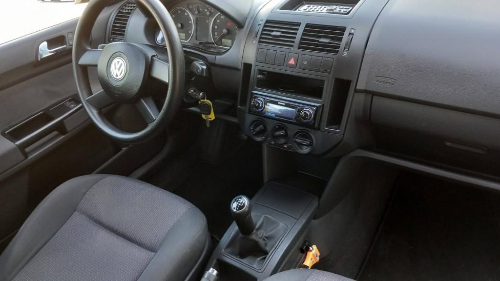 Volkswagen Polo 1.4 16v sportline