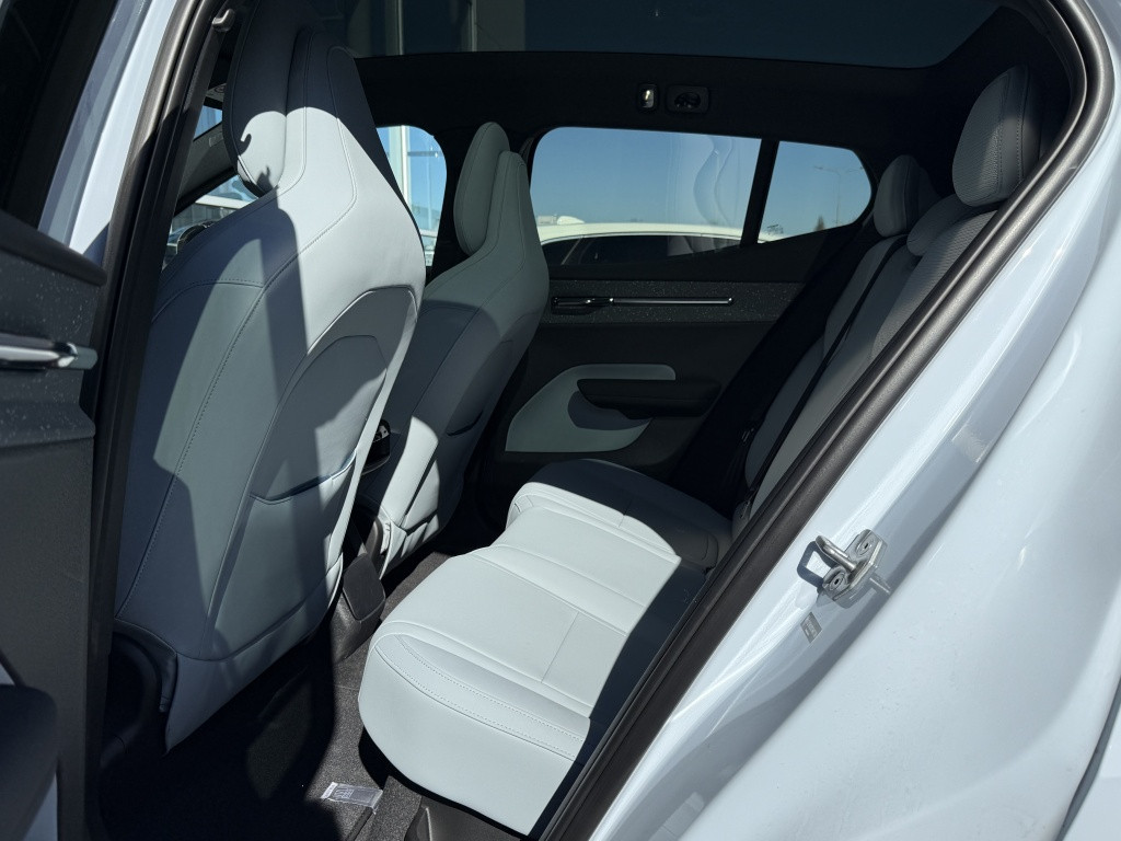 Volvo Ex30 twin motor 428pk awd ultra| nieuw € 56.213 | panodak| adap.cru