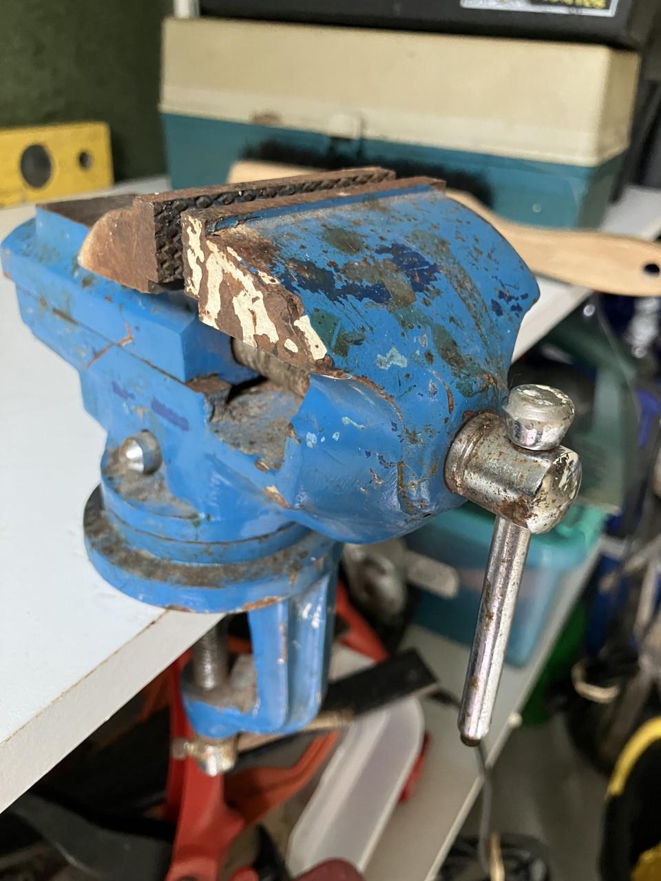 Te koop electrisch en handgereedschap in een koop
