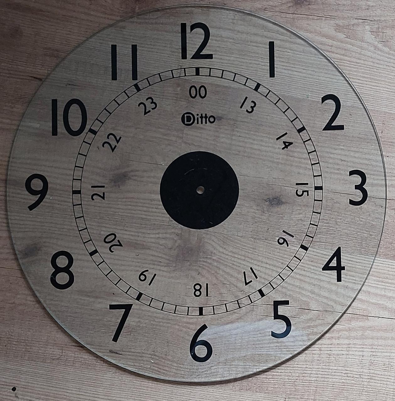 Glazen wijzerplaat ø 49 cm.