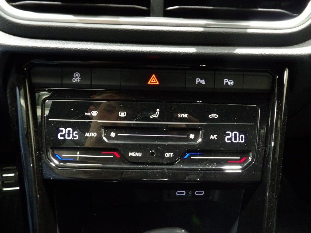 Volkswagen T-roc 1.5 tsi 150pk 7-dsg r-line