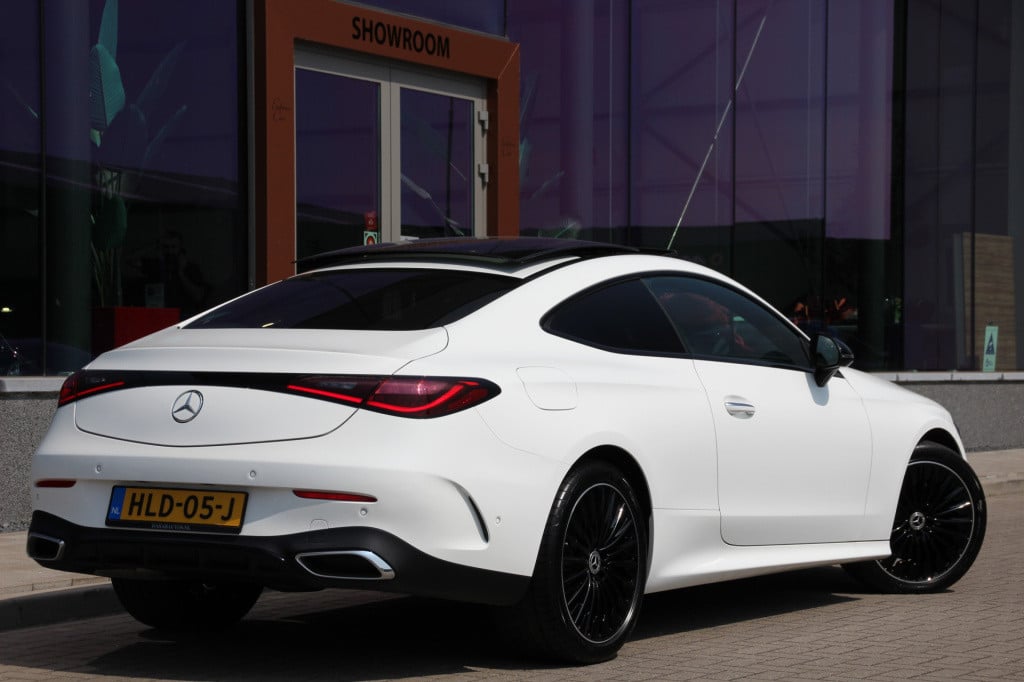Mercedes-Benz Cle coupé 200 amg line | pano. dak | night pakket |