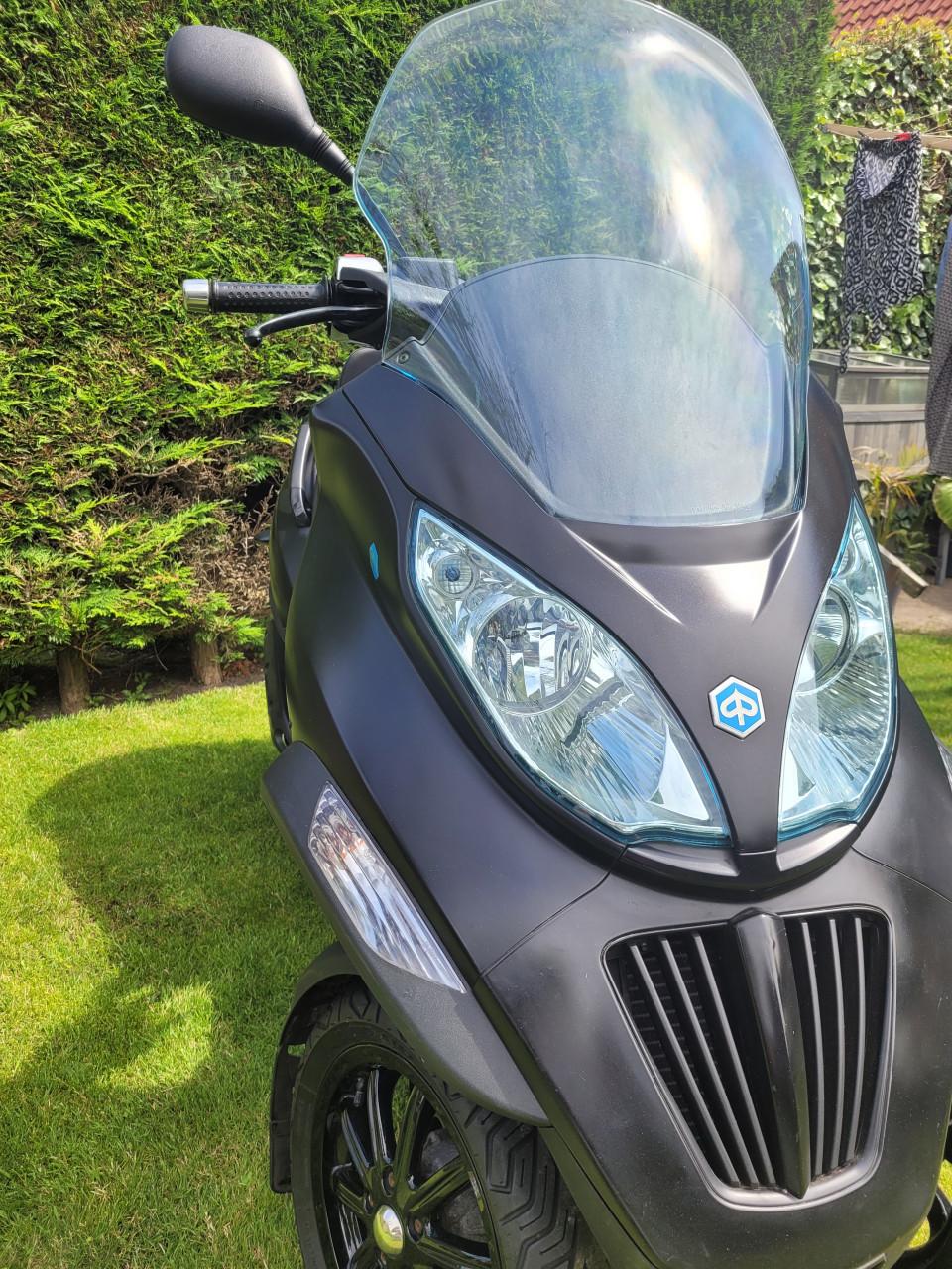 Aangeboden: Prachtige 2010 Piaggio MP3 - Klaar voor de zomer!