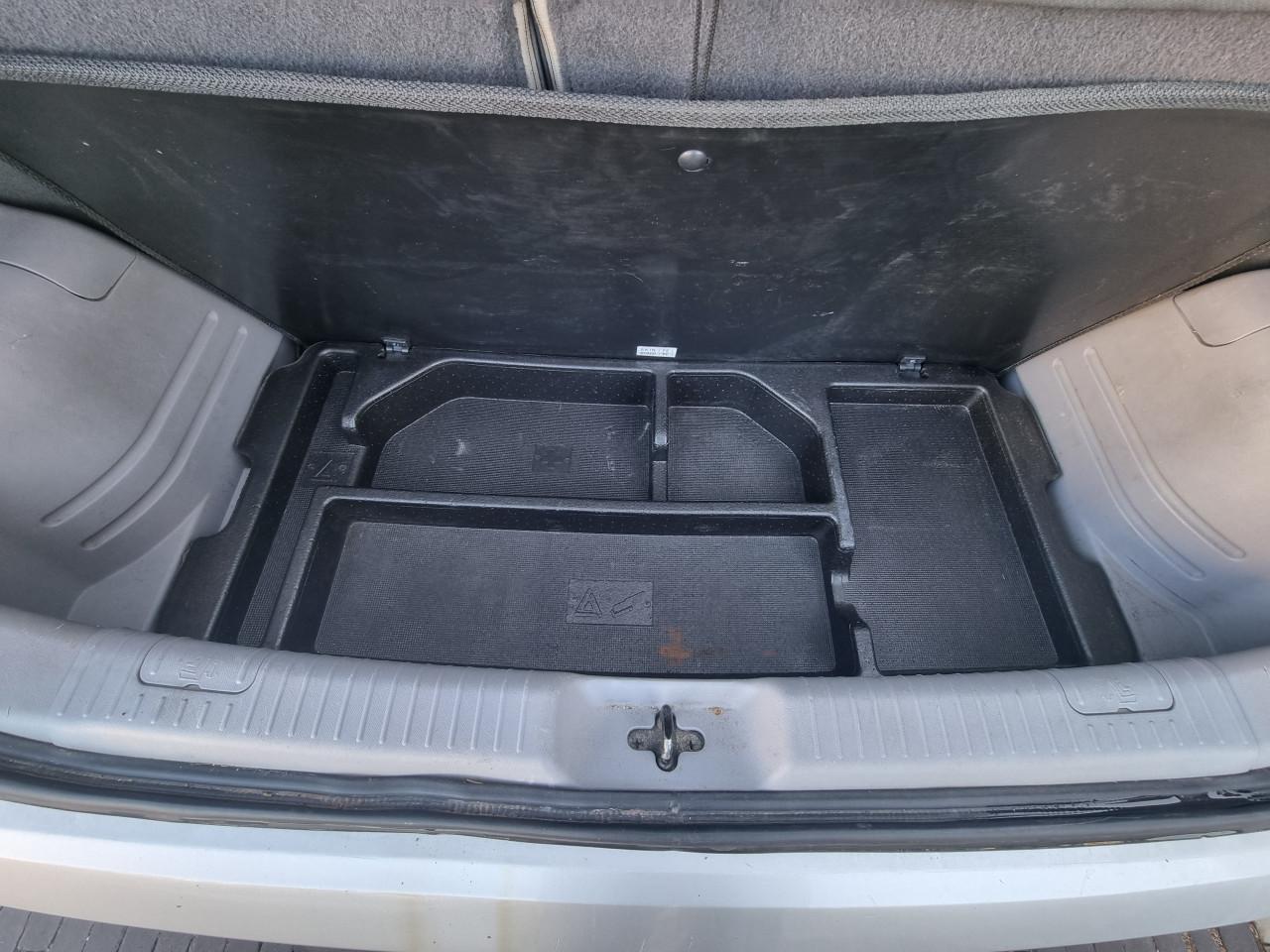 KIA PICANTO 2005 - 137158 km - Handgeschakeld - Moet weg wegens emigratie
