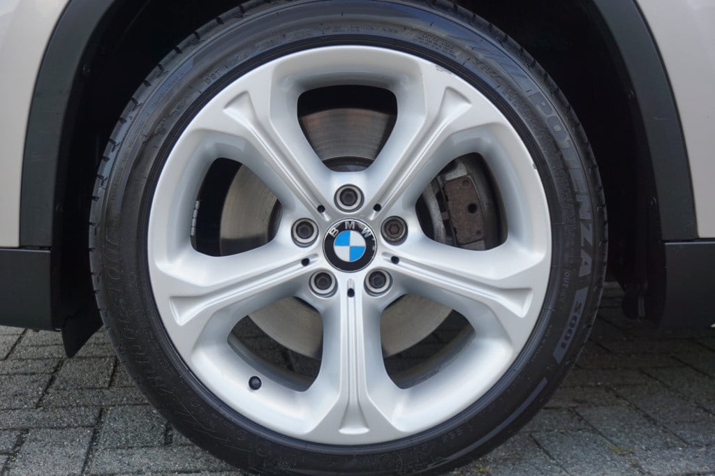 BMW X1 xdrive28i executive automaat - climate / navi / cruise / leder / ele