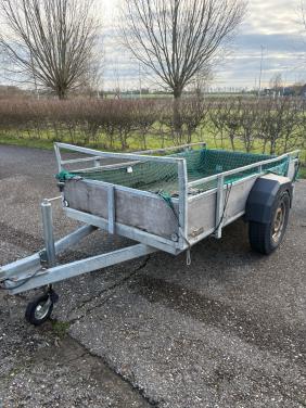 Praktische klus-aanhanger 2.45 m