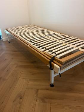 1 persoonsbed elektrisch incl matras