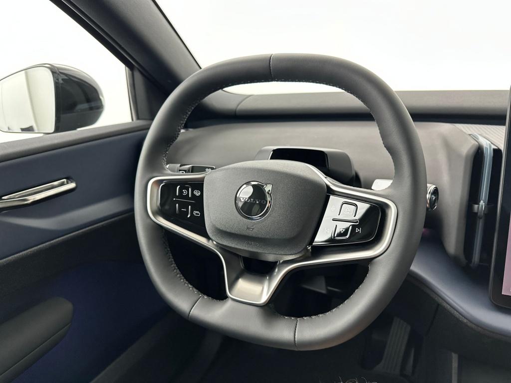 Volvo Ex30 p5 long range ultra black edition