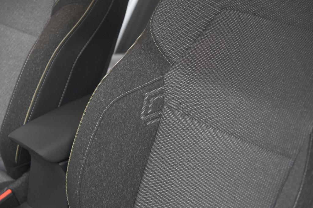 Renault Captur 1.8 e-tech full hybrid 160 techno | camera | winterpakket | 