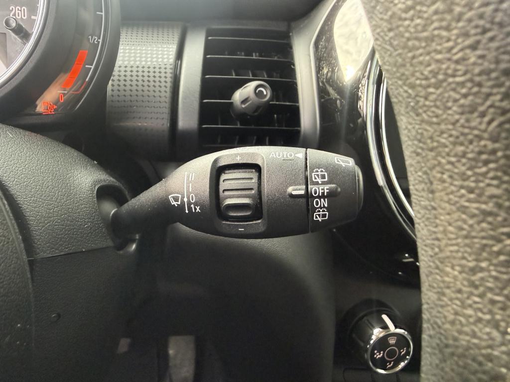 Mini Cooper mini 1.5i 136pk chili 3-drs