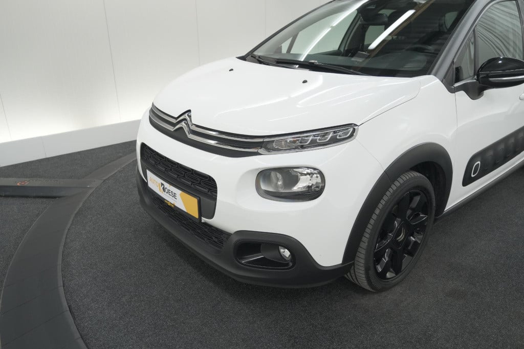 Citroen C3 puretech 110 s&s shine | camera | navigatie | apple carplay | pa