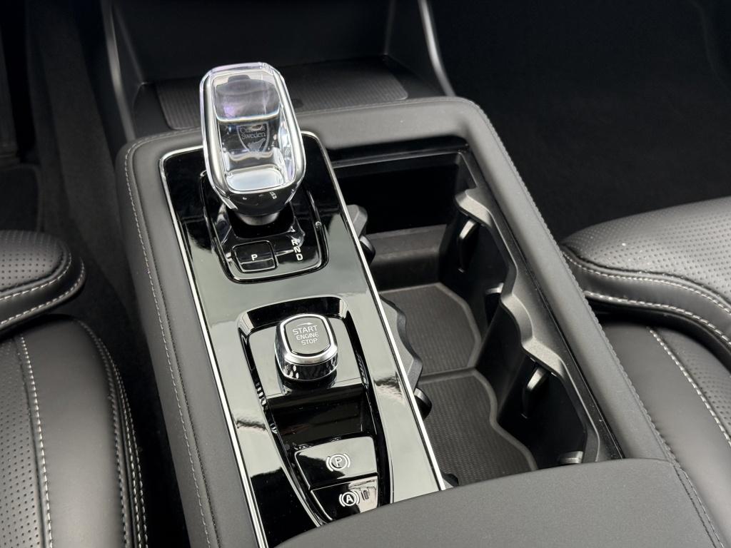 Volvo XC90 t8 455pk recharge ultra dark| full options! luchtvering| massage