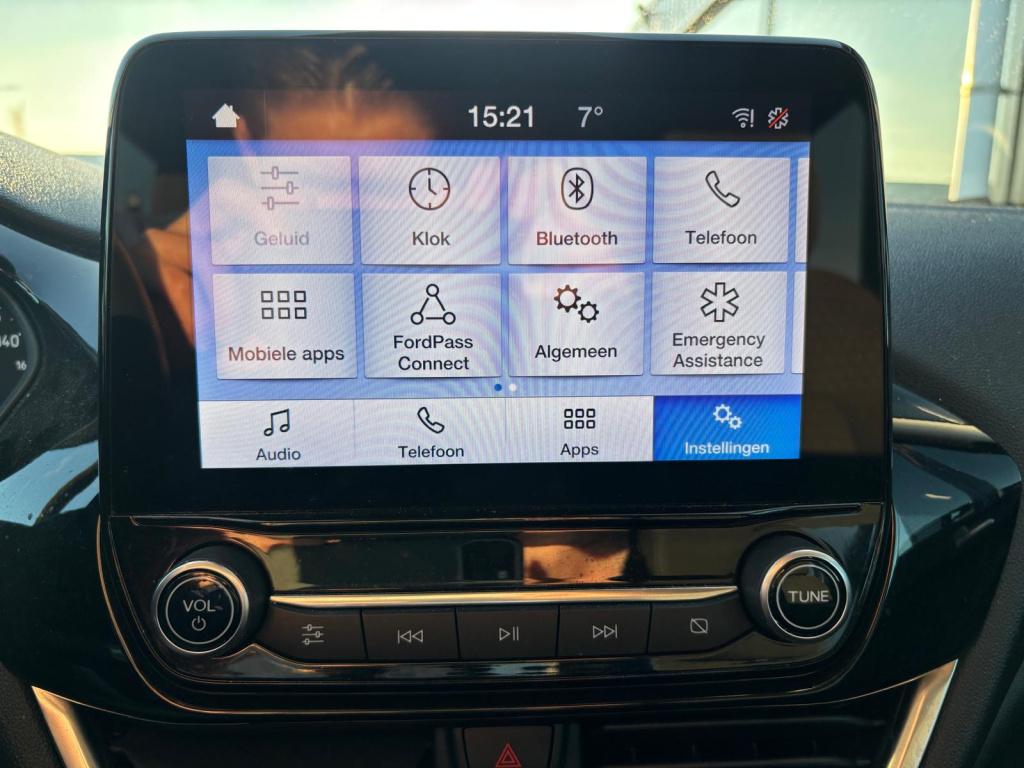 Ford Fiesta ecoboost 100pk 5dr titanium, trekhaak, carplay, winterpaket