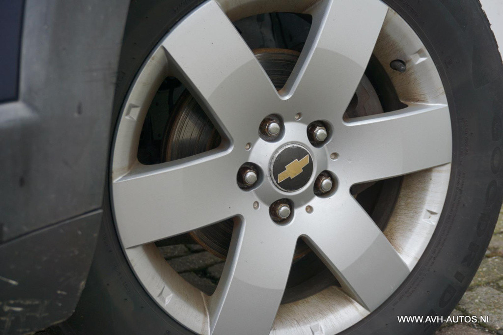 Chevrolet Captiva 2.4 intro edition 2wd