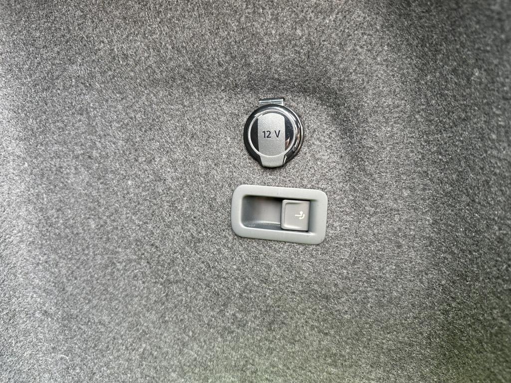 Volkswagen Golf variant 1.5 etsi dsg life | trekhaak | navi | adap. cruise 