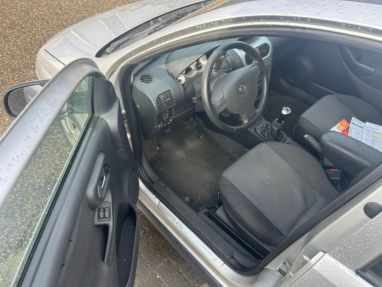 Opel Corsa 1.2-16V Silverline Airco/LM Velgen/Multifunctioneel Stuur