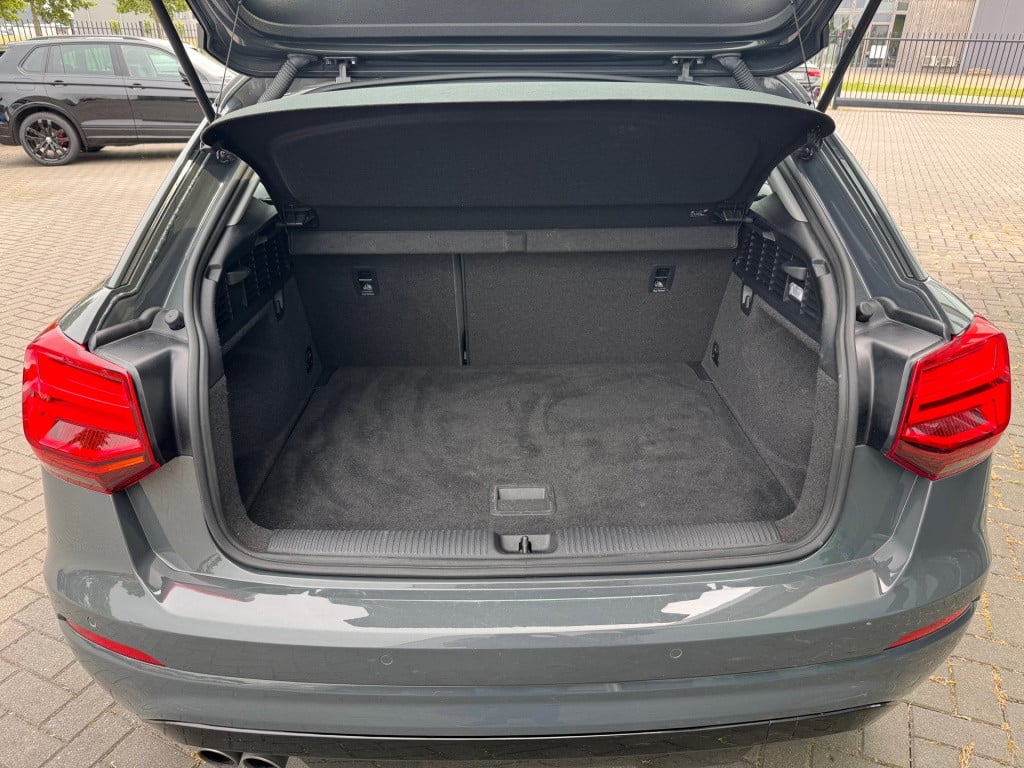Audi Q2 1.4 tfsi cod * carplay * sfeerverlichting * stoelverwarming