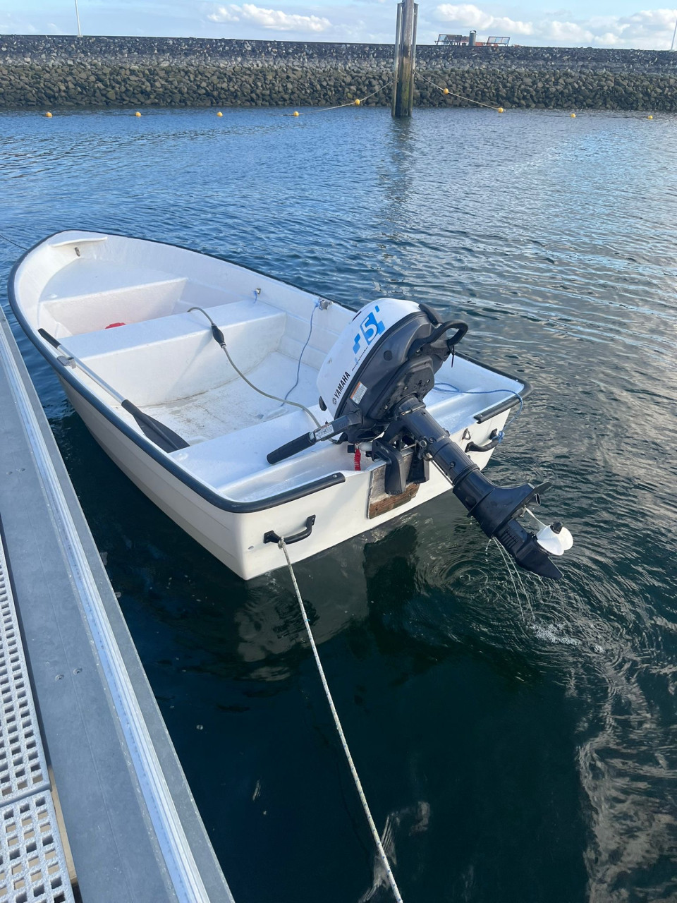 Crescent 310 met 5 pk Yamaha 4 takt