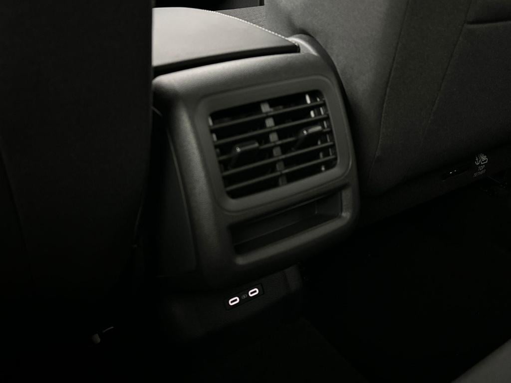 Volkswagen T-roc 1.5 etsi limited edition