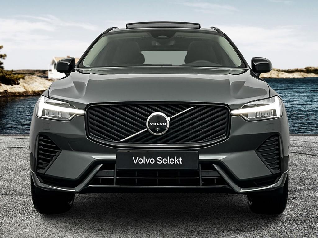 Volvo XC60 t6 398pk recharge ultra dark|