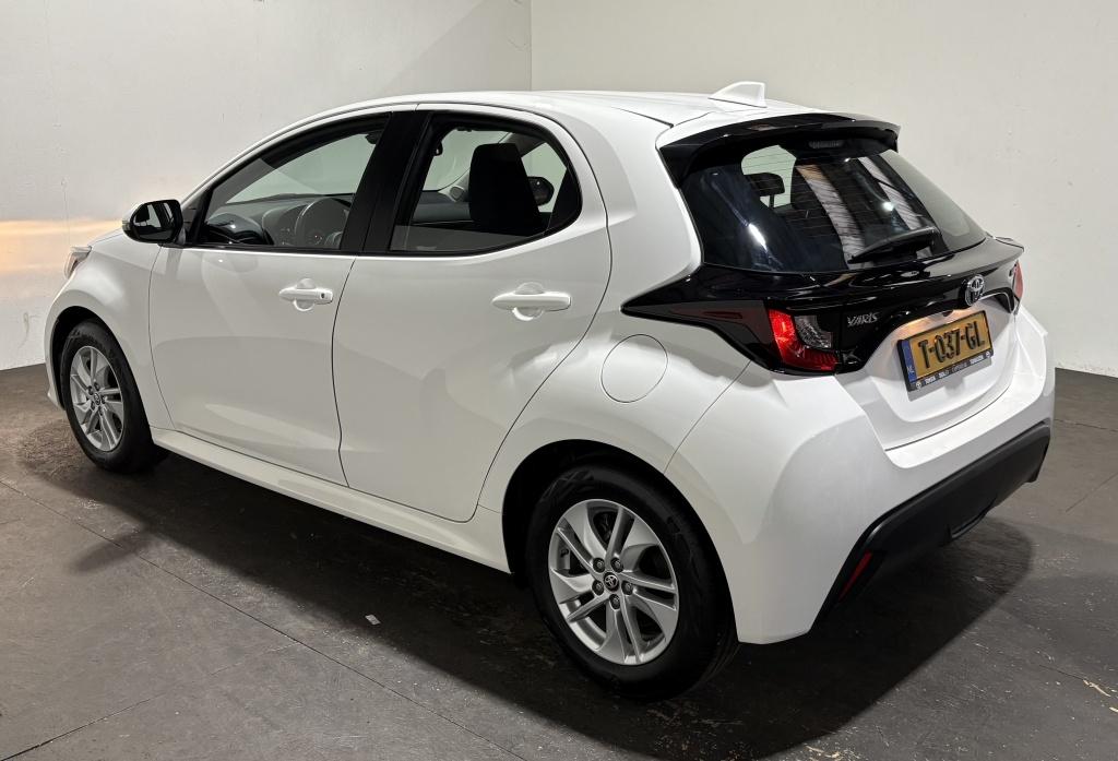 Toyota Yaris 1.5 hybrid active| stoel+ stuur verw| adap.cruise| camera