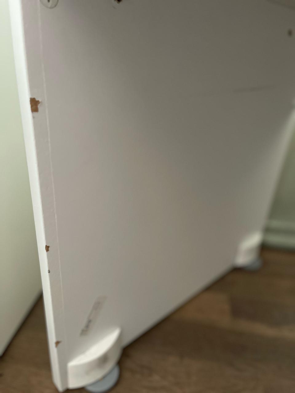 Leuke set van tafel met stoeltjes