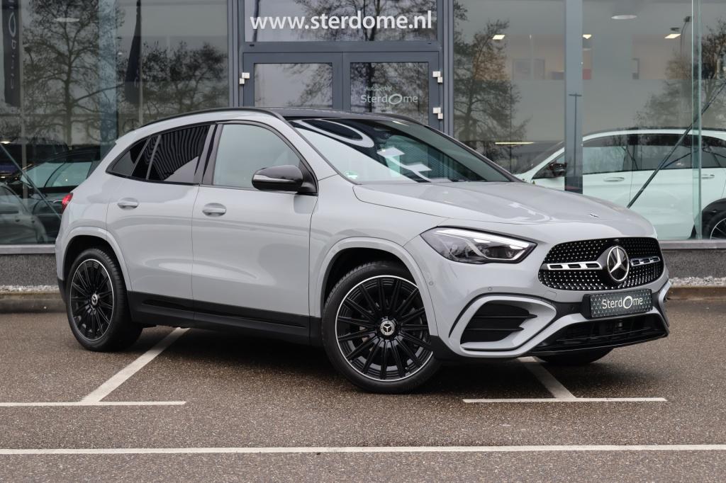 Mercedes-Benz Gla-klasse 180 amg line i 2025 i panorama dak i manufaktur al