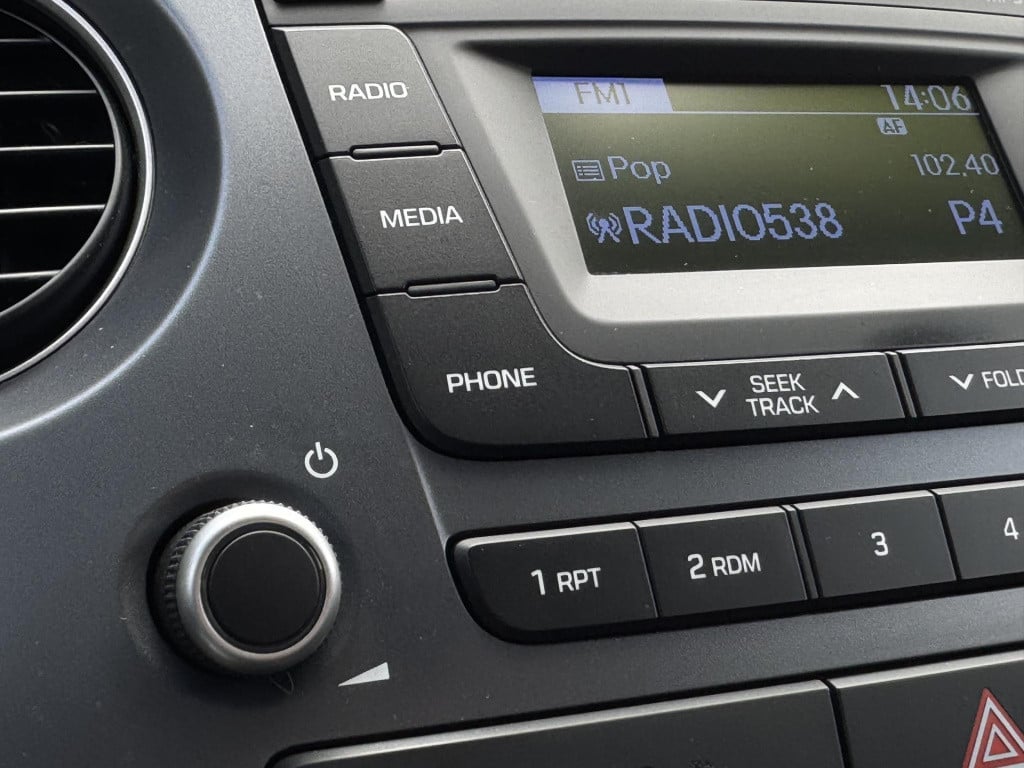 Hyundai I 10 1.0i comfort | cruise control | radio-mp3 speler | elek. ramen