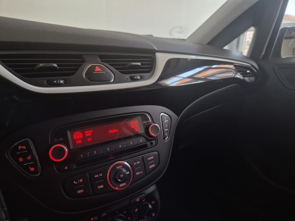 Opel Corsa 1.4 colour edition / stuur-stoelverwarming / parkeersensoren