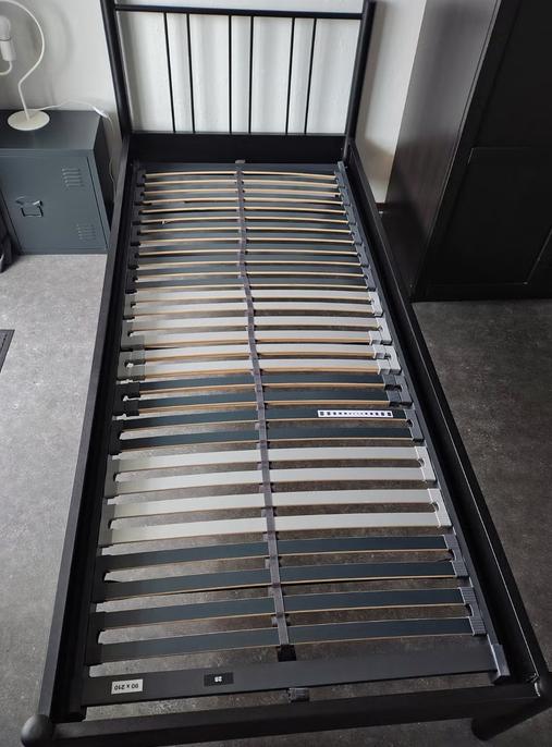 Metalen bed 90x210 incl. lattenbodem