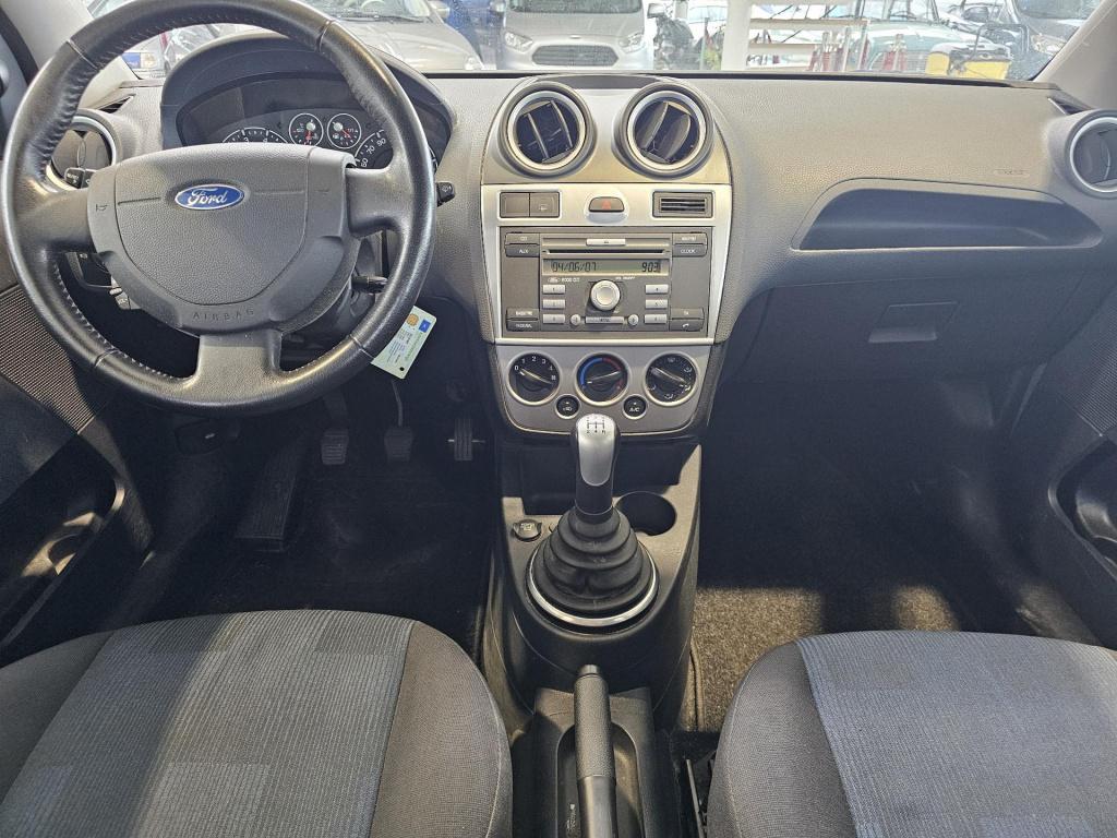 Ford Fiesta 1.4-16v crossroad