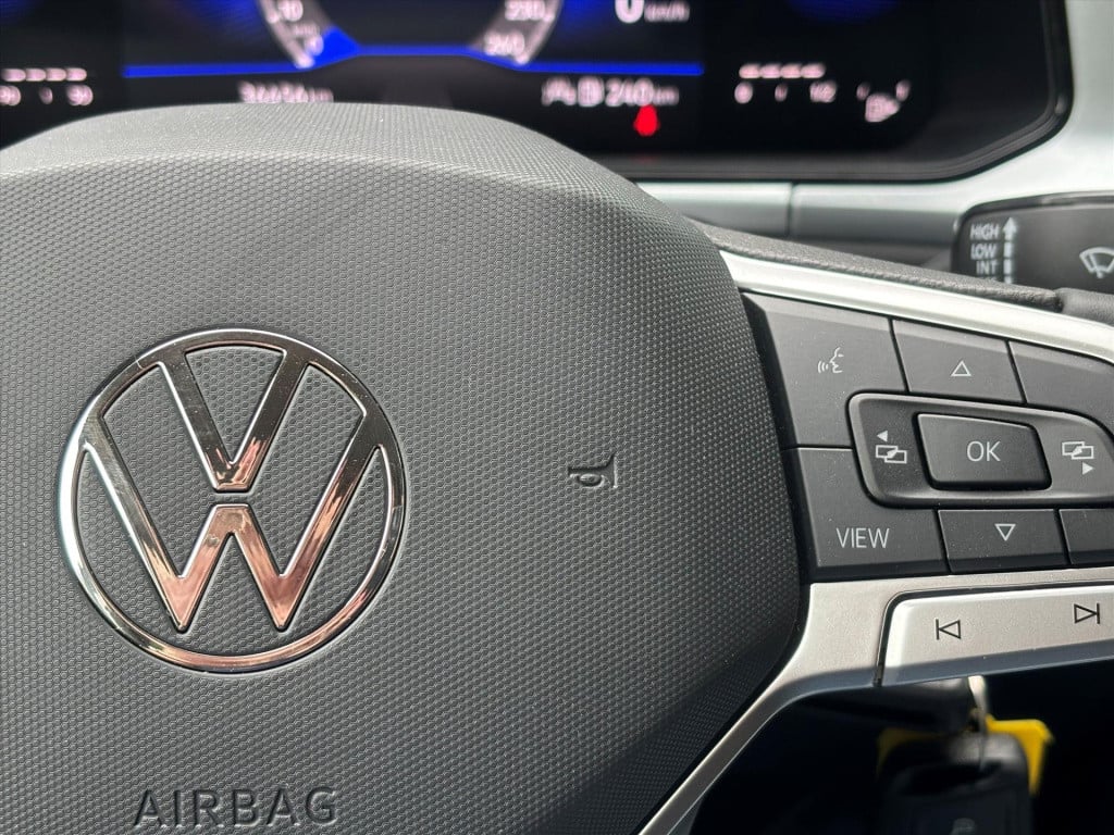 Volkswagen T-roc 1.0 tsi 110pk life| carplay| autom inparkeren|led| rijklaa