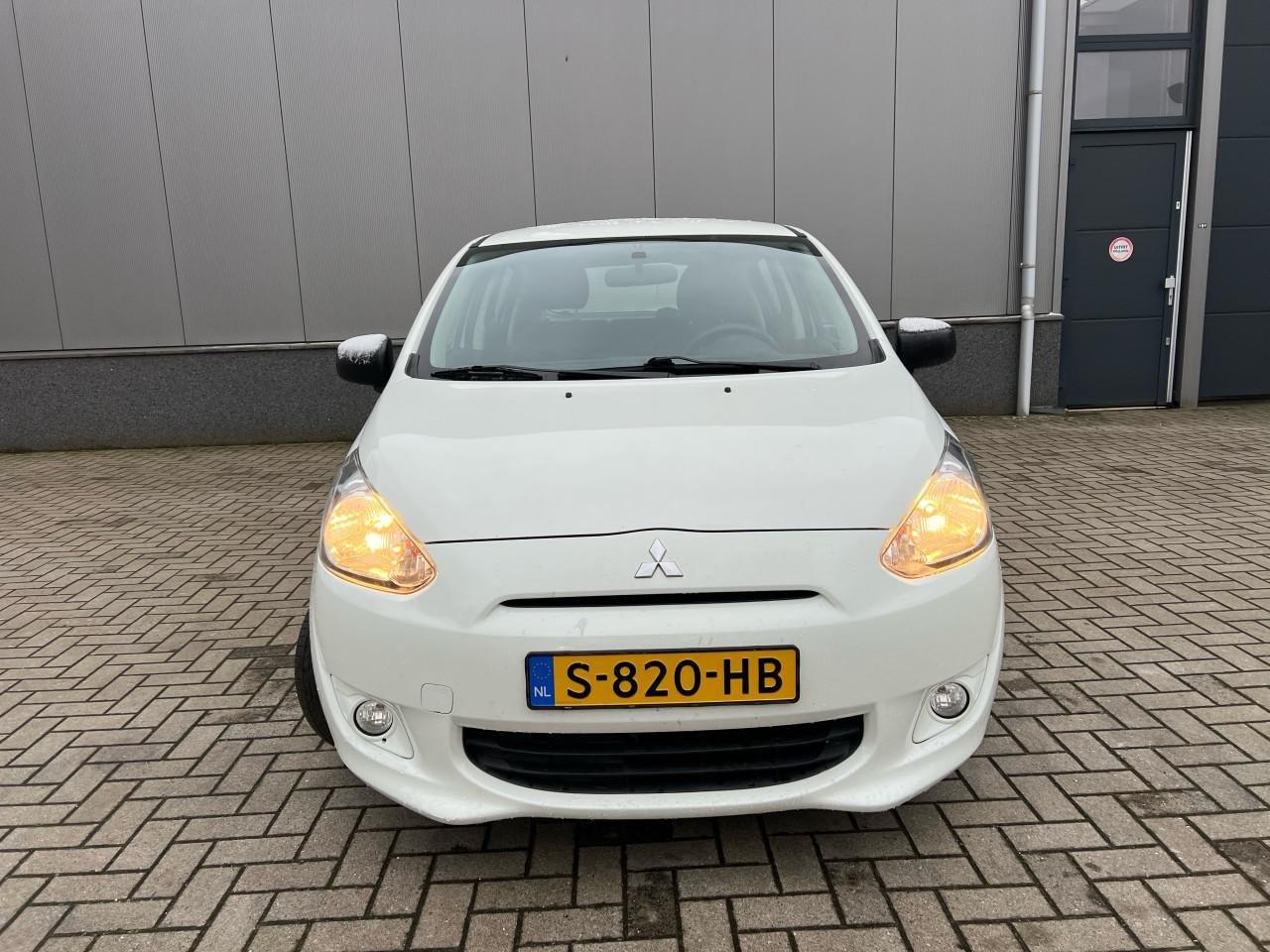 Mitsubishi Space Star 1.0 Entry 117.938KM