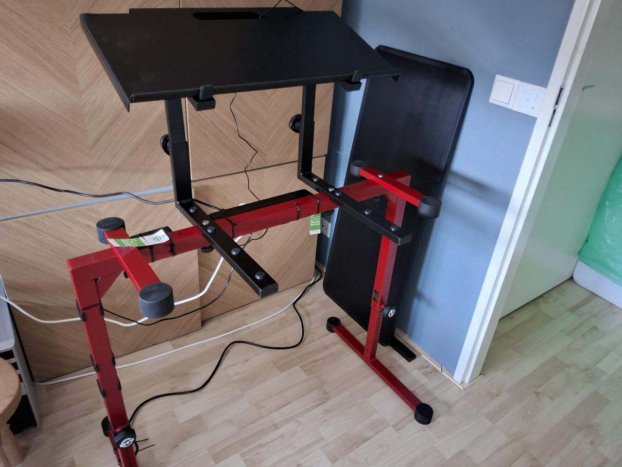 Roland Juno D8 Synthesizer volledig klavier 88 toetsen