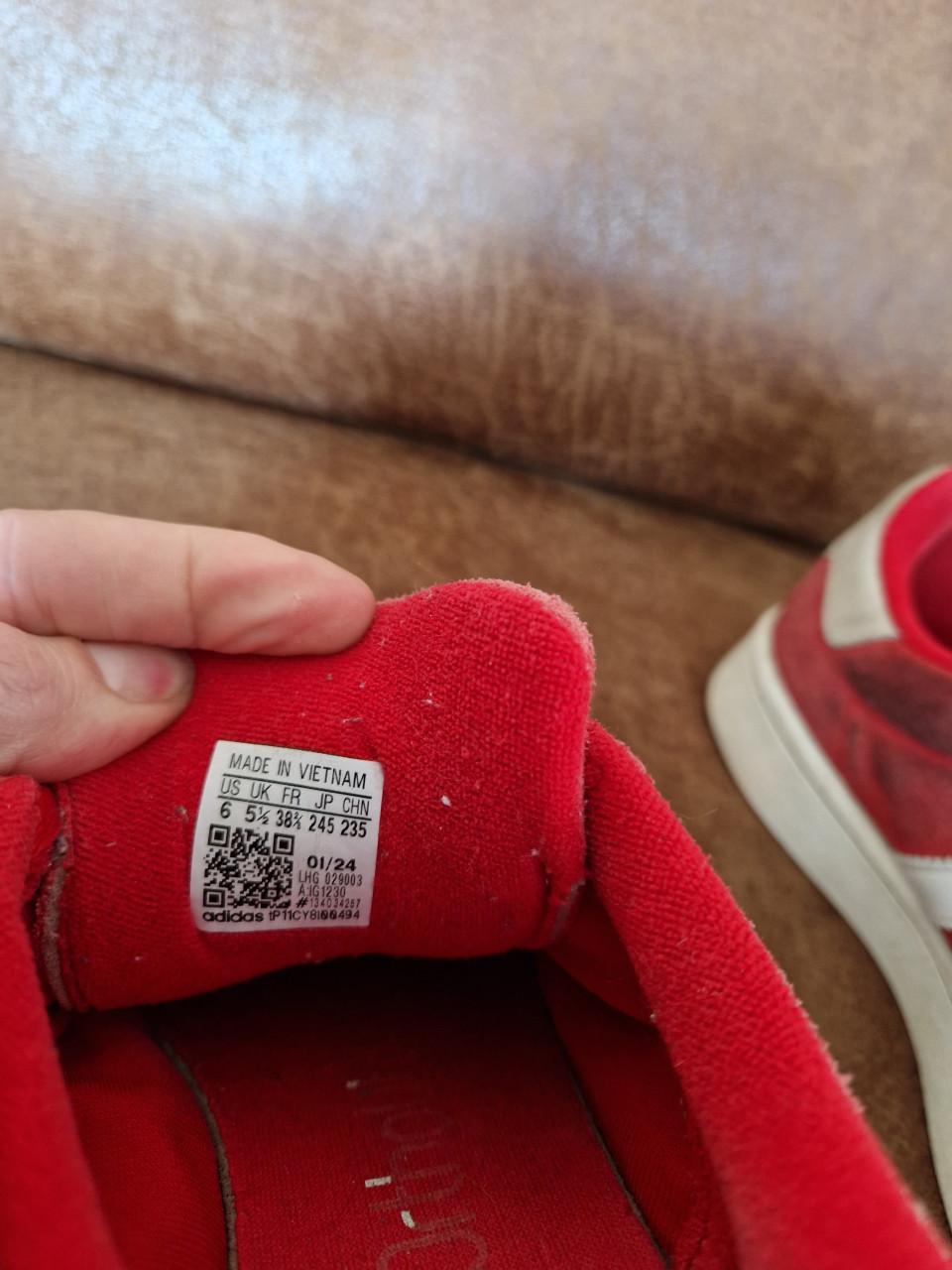 Adidas Campus rood mt 38,5