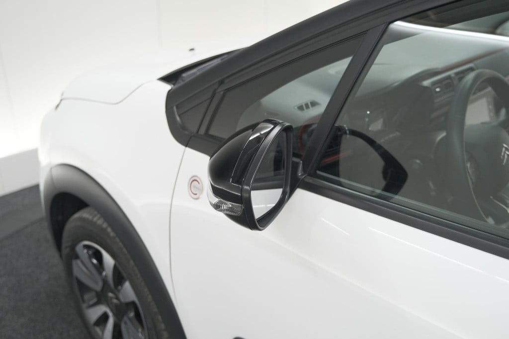 Citroen C3 puretech 82 c-series | parkeersensoren | navigatie | climate con