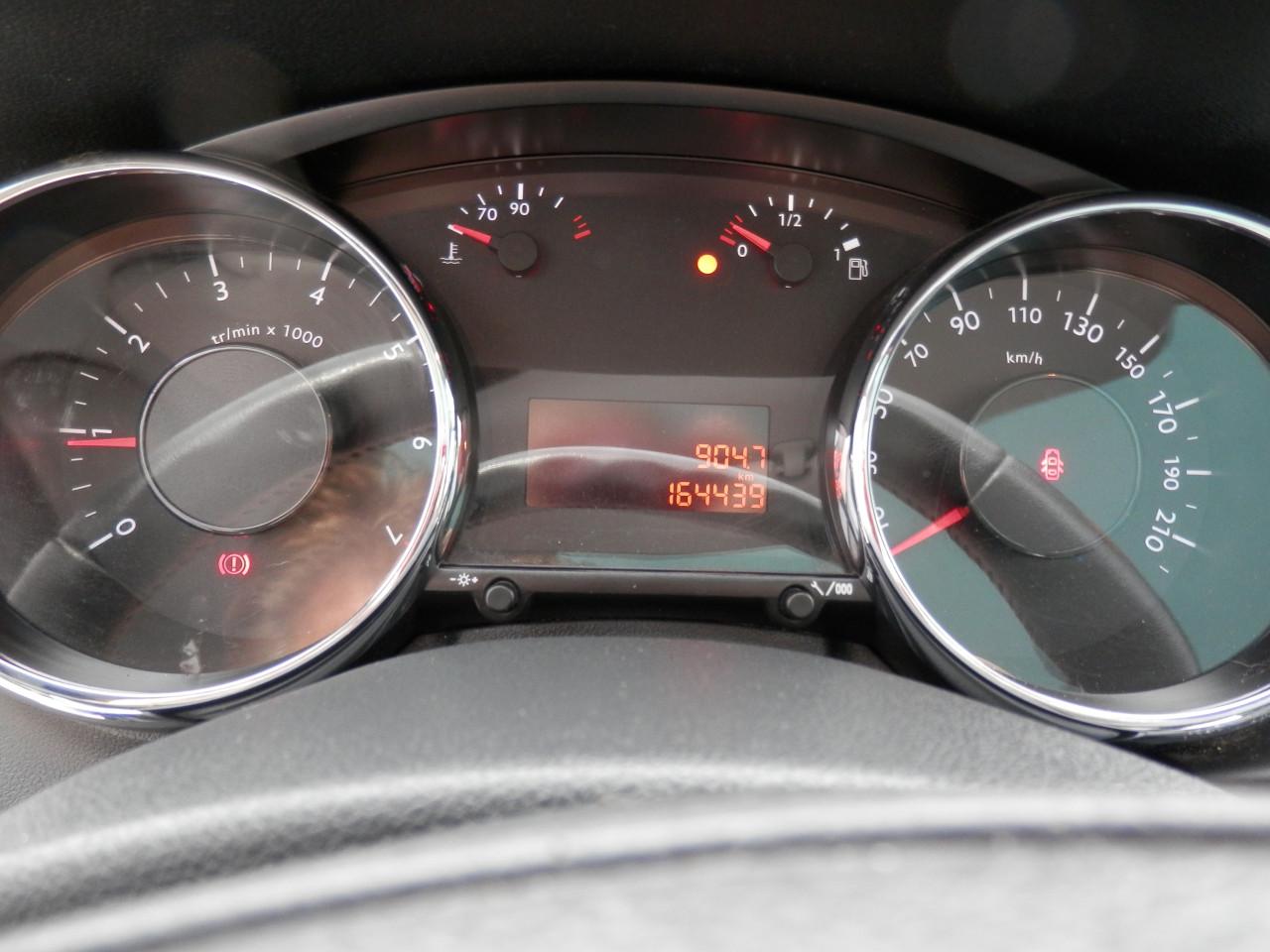 Auto Garant Biedt Aan: Peugeot 3008 1.6 THP ST
