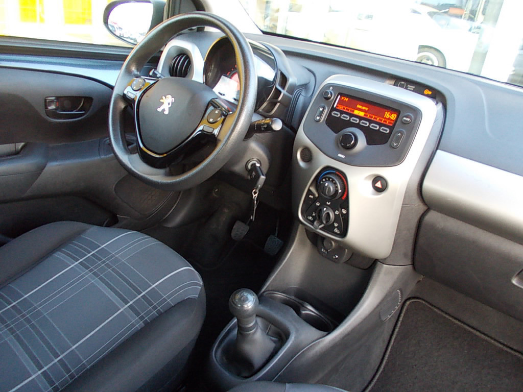 Peugeot 108 1.0 vti 5-drs, airco bleutooth (btw verr.b.)