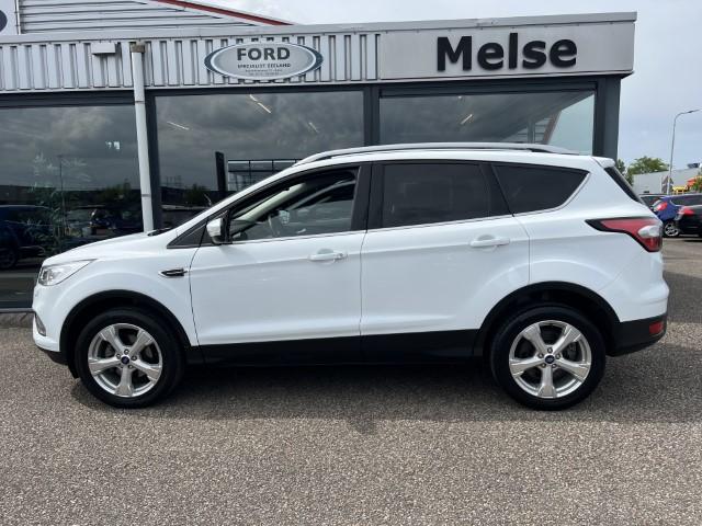 Ford Kuga 1.5 ecoboost 150pk 2wd titanium | trekhaak |