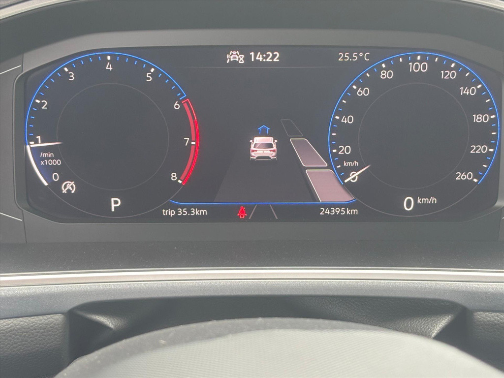 Volkswagen T-roc 1.5 tsi 150pk 7-dsg| carplay| camera|auto park| dode hoek|