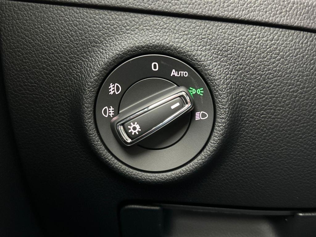 Skoda Superb combi 1.5 tsi business edition plus dsg7