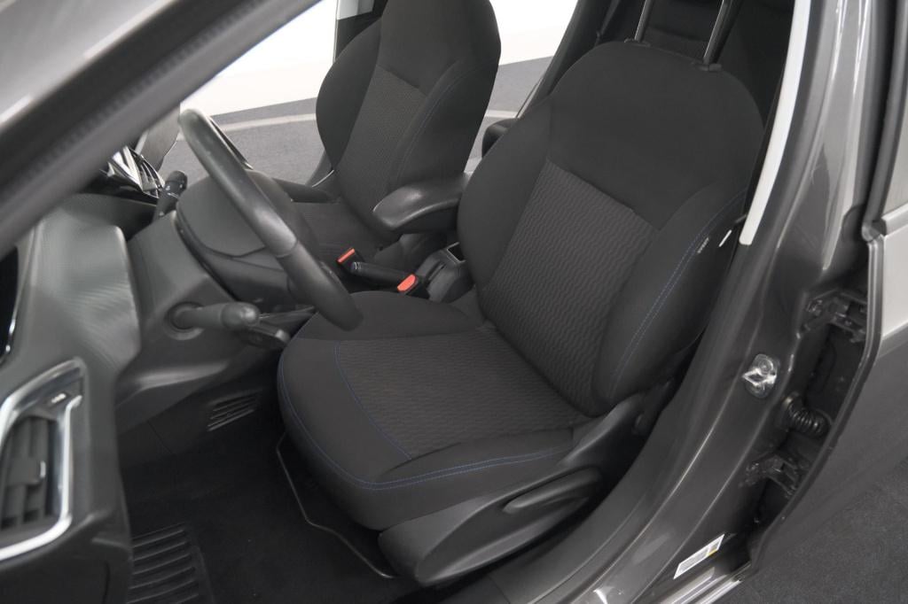 Peugeot 208 puretech 82 signature | parkeersensoren | apple carplay | navig