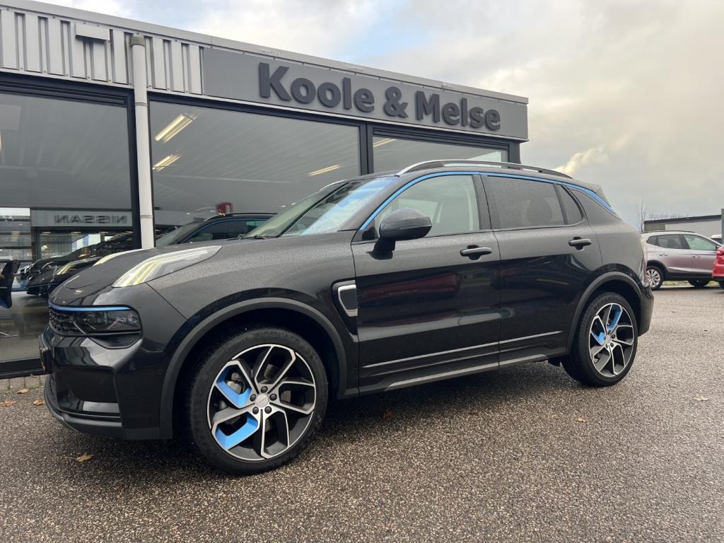 Lynk & Co 01 1.5 261pk plug in hybrid , pano dak , 360gr camera , adaptive 