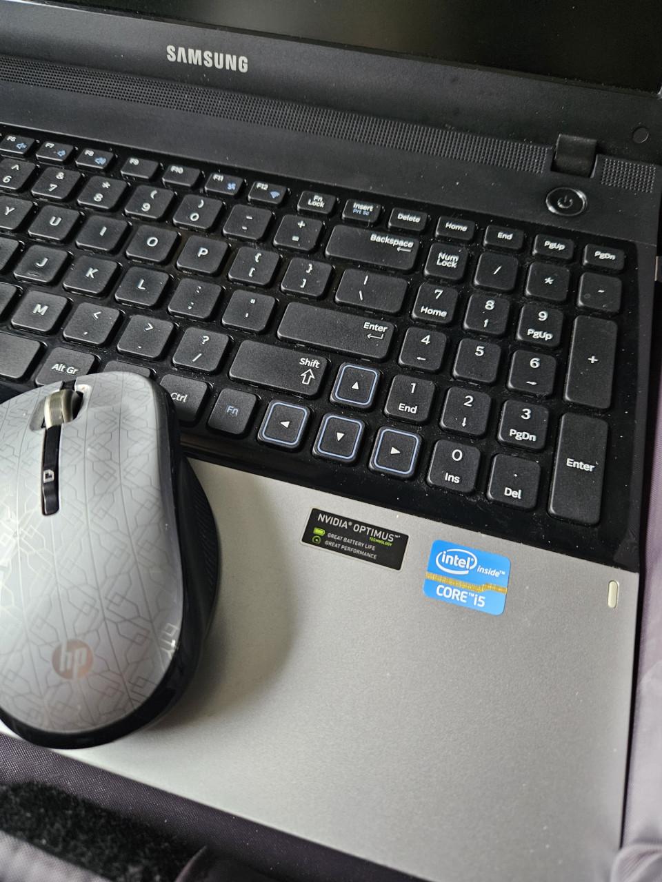 Werkende vintage windows 7 Samsung NP300E5A laptop...