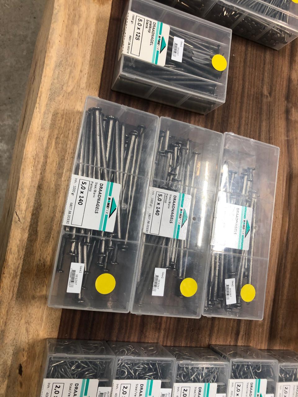 Dynaplus schroeven 3.12 -6.200 kruiskop 50 % korting, draadnagels va 1 euro