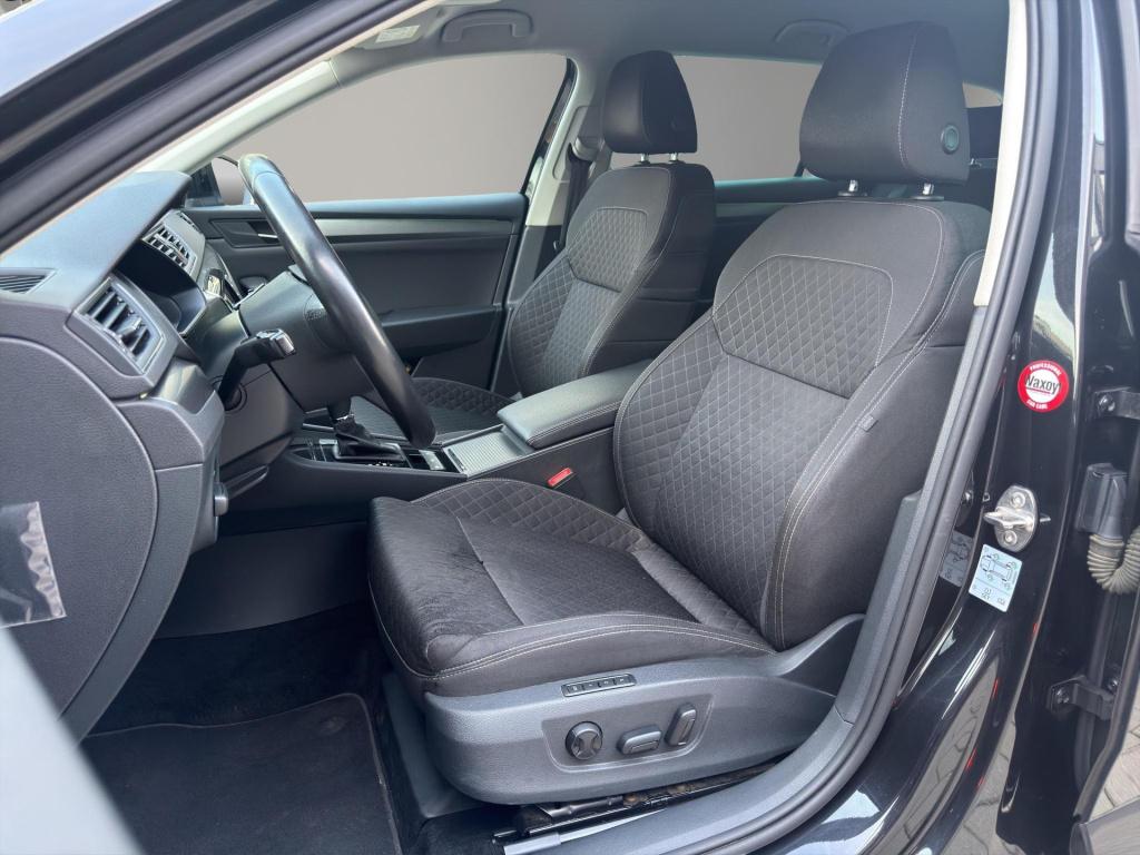 Skoda Superb combi 1.6 tdi style business automaat memory camera